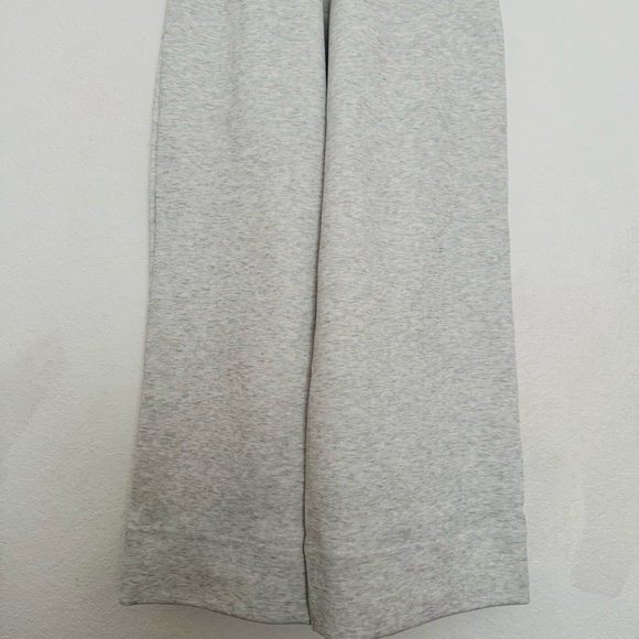 Nike Sportswear Tech Fleece Women's High-Waisted Pleated Pants Sz XS FV8052-013 - Picture 16 of 16